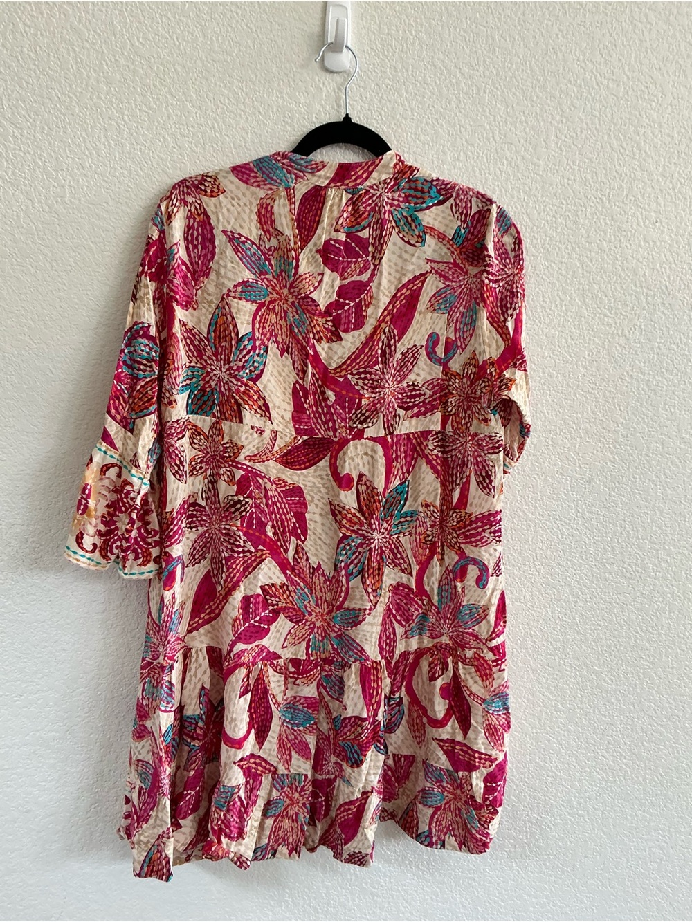 Boho Floral V-Neck Tiered Mini Dress in Red and Cream size large - Picture 5 of 6